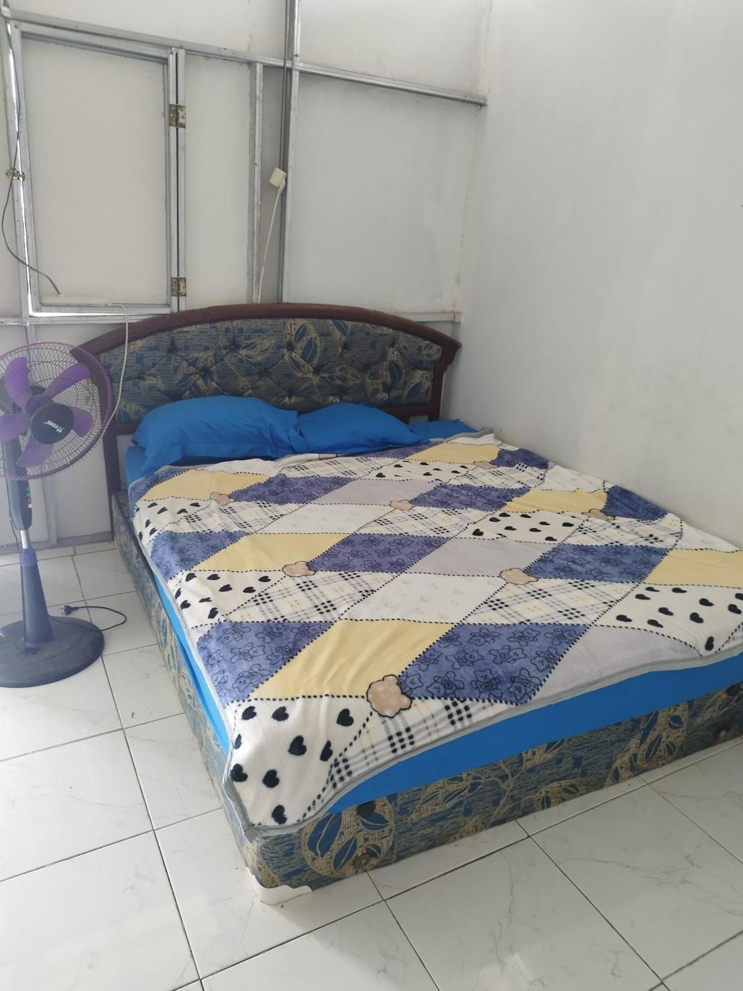Agus Family Homestay Labuan Bajo Exterior foto